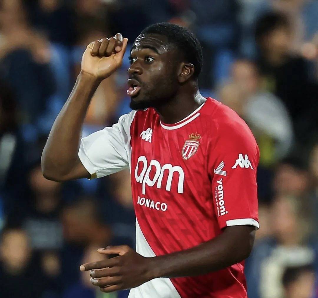 爱游戏全球入口 -包含英超赛程吃紧,AC米兰冲刺阶段强势反弹,质疑声仍在,球探报告显示潜力的词条