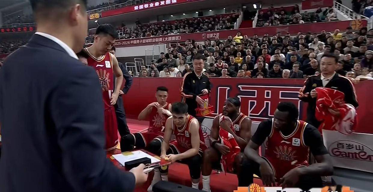 爱游戏首页登录 -集结日山东男篮造点机会：CBA季后赛节点到来；压力陡增；心理建设被强调的简单介绍